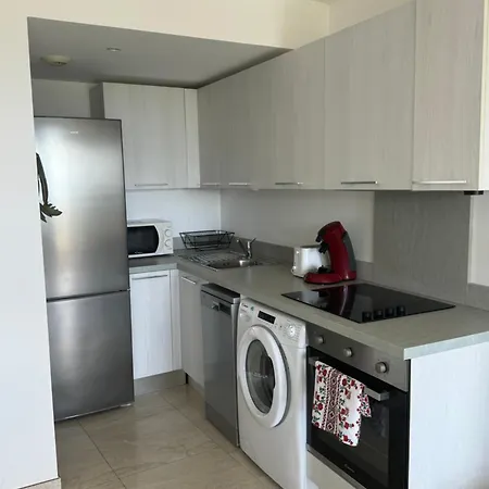 Cozy 2-rooms In Yacht Port Cannes Marina Hotel apartamentowy 4*